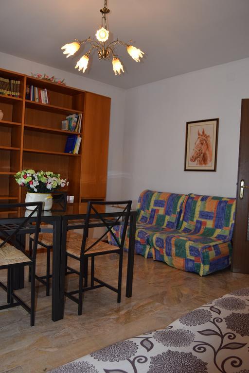 Casa Vacanza E Per Lavoro Elena E Carla Спінеа Екстер'єр фото